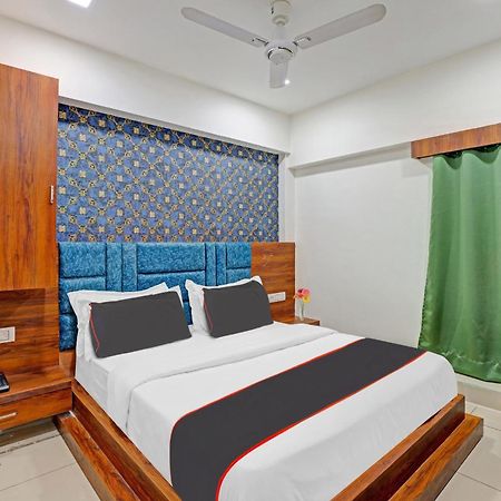 Capital O Bhavya Villa อาเมดาบัด ภายนอก รูปภาพ